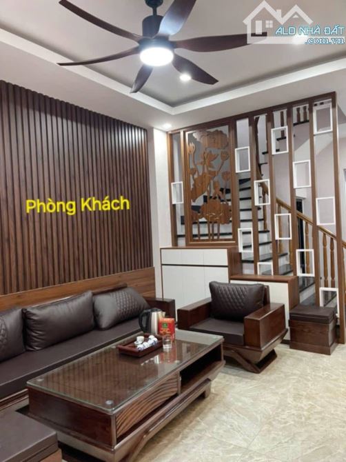 B.Á.N NHÀ ĐAN PHƯỢNG , VÀI BƯỚC RA Ô TÔ , NGÕ THÔNG , FULL NỘI THẤT 42M2, 5 TỶ 45 - 1