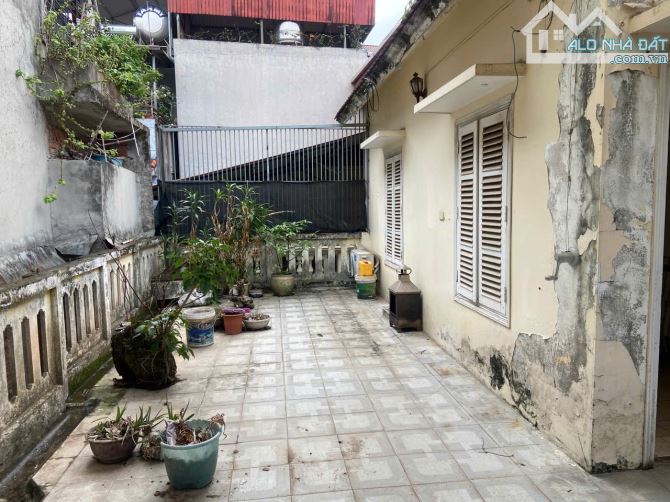 Bán BIỆT THƯ 130m2 phố Đội Cấn thông Hoàng Hoa Thám - Ba Đình. - 1