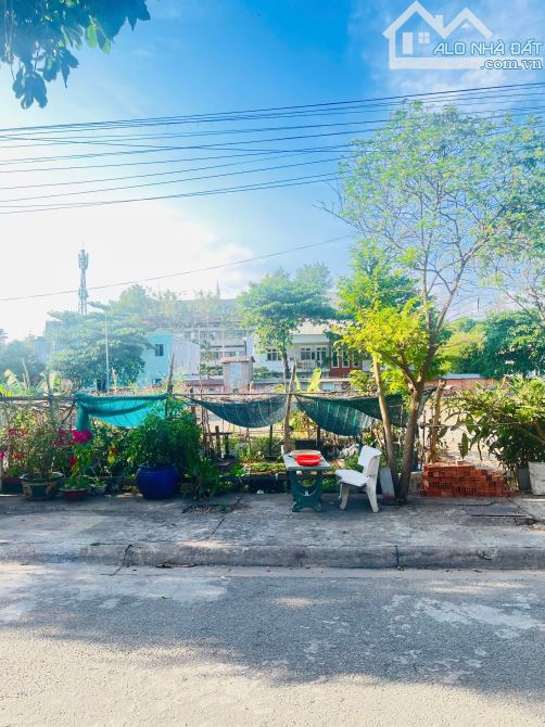 Bán lô đất mặt tiền đường 447B, Lê Văn Việt, Tăng Nhơn Phú A giá 7,2 tỷ - 1