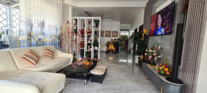Chủ Ngộp Bán Gấp Villa Góc Hai Mặt Tiền 200m2 Ngang 10m Đường Vạn Hạnh Giá Chỉ 8,5 Tỷ - 1