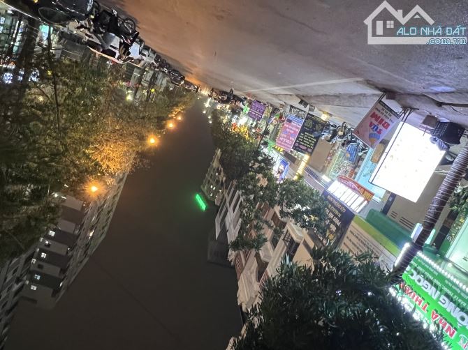 Bán nhà 4 tầng mặt Lê Thánh Tông, đối diện chung cư Cát Tường - 1