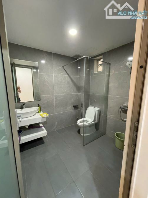 Bán biệt thự 270m2 - 3 tầng đường Anh Thơ sát Sông Hàn, khu Nam Việt Á - 1