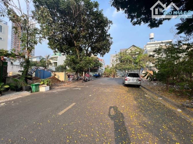 Bán Đất Tặng Nhà Đối Dện Công Viên KDC VĂN MINH, DT 175m2 Gần 30 Tỷ - 1