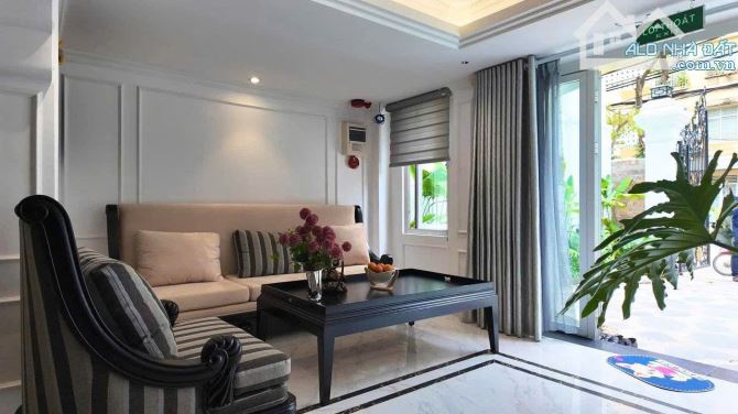 Bán nhà 3 tầng, 8 pn,  đường An Thượng 6 đang có sẵn hợp đồng thuê 110 tr/ tháng - 1