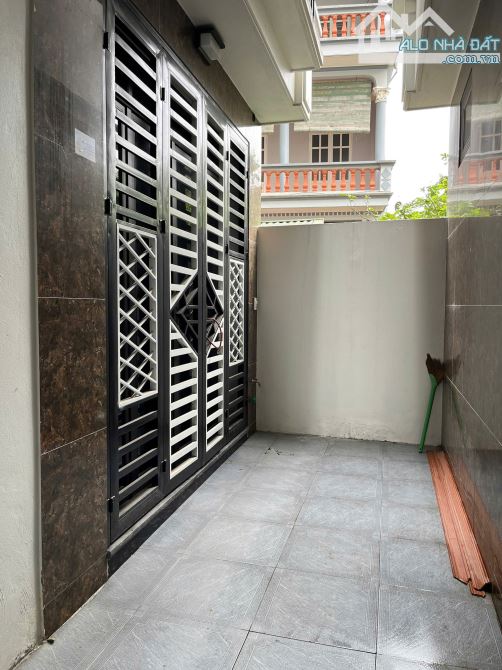 Bán nhà đẹp giá đầu tư Kim Chung 35m2x5T, cách oto 20m, chủ tặng NT, ở ngay, chỉ 3.x tỷ - 1