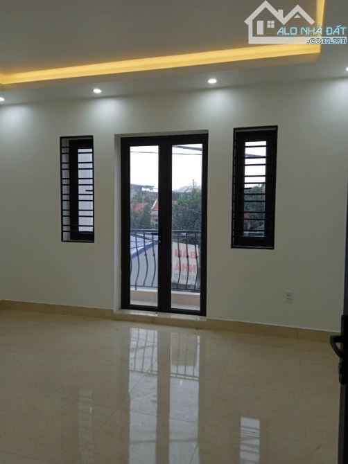 Bán nhà 3 tầng 46m2 mặt đường Lệ Tảo, Kiến An, Hải Phòng - 1