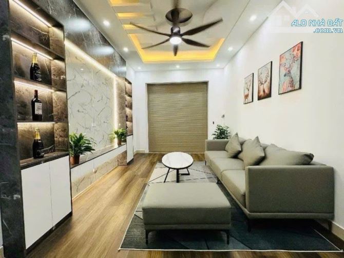 BÁN NHÀ PHỐ MINH KHAI - HAI BÀ TRƯNG - SỔ RIÊNG 31M 5 TẦNG FULL NỘI THẤT GIÁ 5,95 TỶ - 1