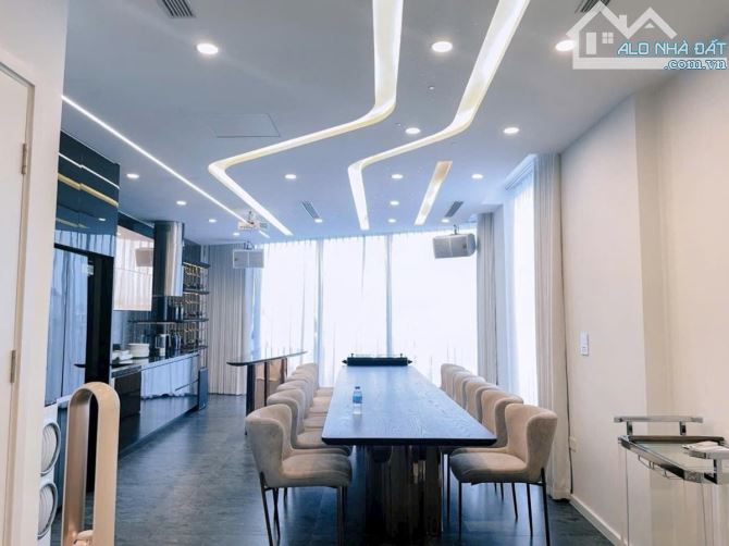 BÁN NHÀ MẶT HỒ - NỘI THẤT 5 SAO - THANG MÁY NHẬP KHẨU - HÀNG SIÊU HIẾM - GIÁ QUÁ ĐẸP. - 1