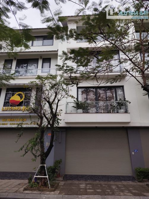 Chủ Cần Bán Gấp Liền Kề Geleximco KHu D 87m2 5 Tầng Thang MáyĐể Lại Toàn Bộ Full Nội Thất - 1