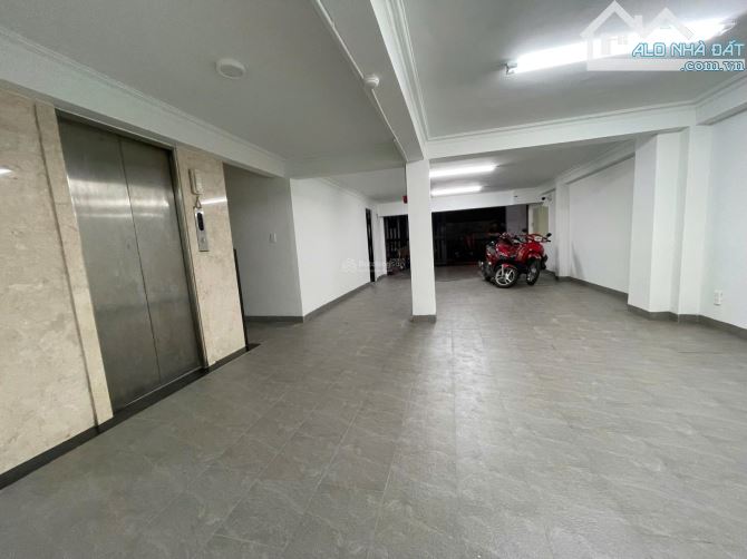 Cho thuê mặt tiền khu Spa Quận 1 - villa mới xây có thang máy ngang 8m - 90 triệu rẻ nhất - 1