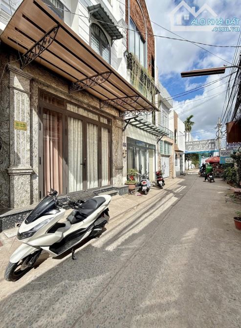 BÁN NHÀ 3 TẦNG HẺM 5M 391 ĐƯỜNG 30 THÁNG 4 - 12