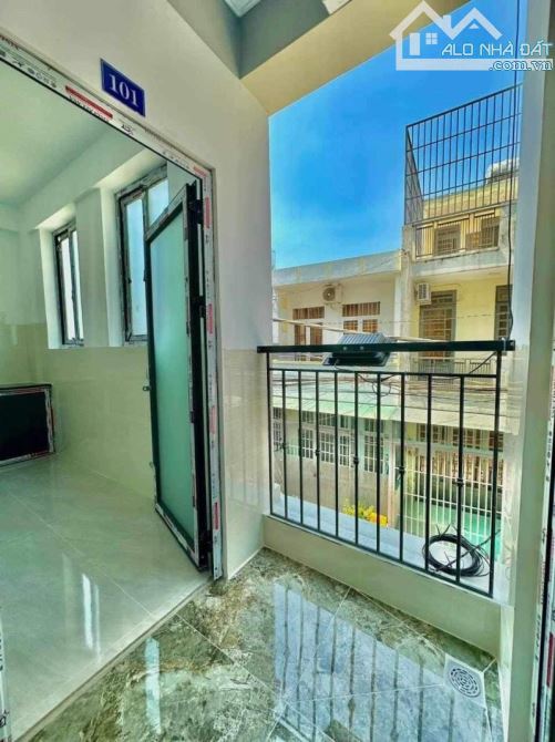 Tòa nhà HXH _ P14 Gò Vấp. DT 140m2. 6 tầng có thang máy. Ngang 8.5m nở hậu. 18.5 tỷ - 12
