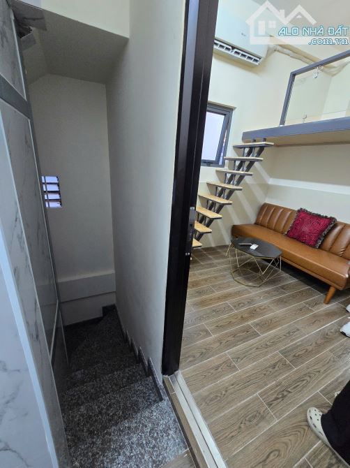 NHÀ 3 LẦU ST , 8PN CÓ THANG MÁY THU NHẬP 45TR/TH NGUYỄN THỊ THẬP Q7 - 13