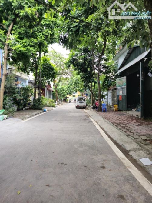 Đất Xây Văn Phòng, Phố Đỗ Nhuận, 145m2, Mặt Tiền 8m, Vỉa hè, Công Viên Hoà Bình, 38.5 tỷ - 2