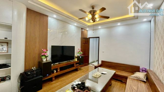 Chính chủ gửi bán căn nhà phố Khương Đình, cạnh chung cư Five Star, Ôtô tránh, kinh doanh, - 2