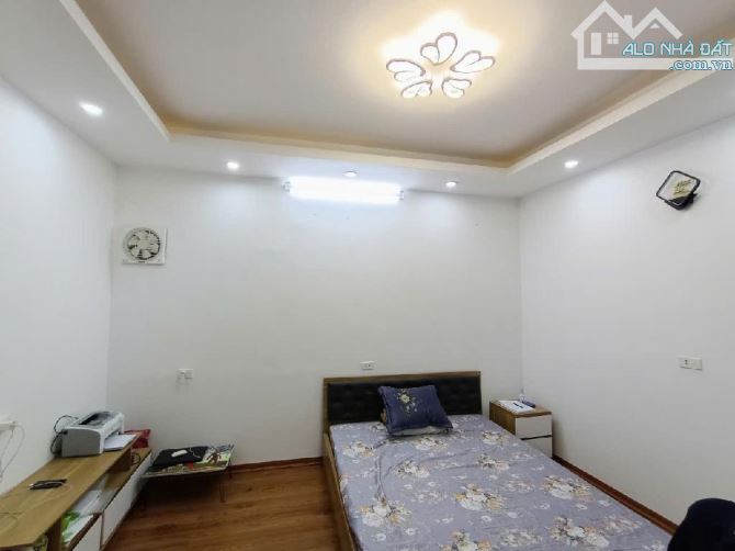 BÁN NHÀ TRẦN KHÁT CHÂN 32m - 3 BƯỚC RA PHỐ - OTO ĐỖ ĐẦU NGÕ - HÀNG HIẾM- NHỈNH 5 tỷ - 2