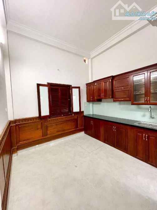 BÁN NHÀ MINH KHAI -NHÀ DÂN XÂY - 2 THOÁNG - NỘI THẤT GỖ LIM XỊN SÒ - 41M- CHỈ 6,5 TỶ - 2