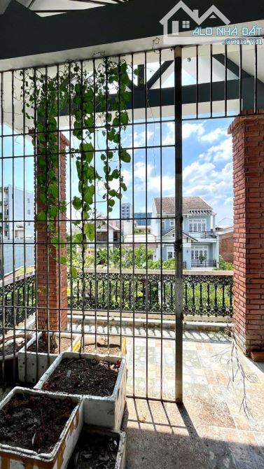 Bán nhà Mt 3 tầng Trần Văn Dư, gần biển và Furama Resort, Mỹ An, Ngũ Hành Sơn 8.98 tỷ - 2