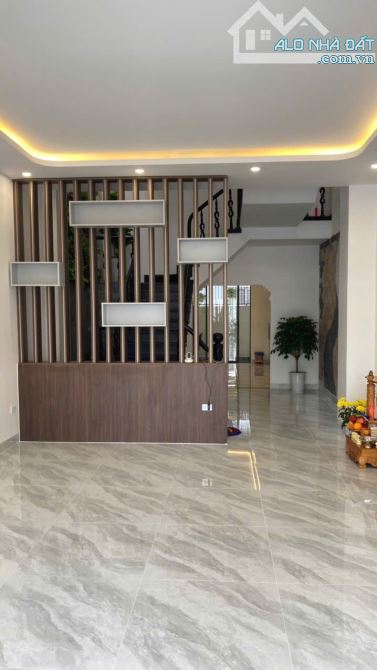 BÁN NHÀ MẶT TIỀN ĐƯỜNG LỚN KHU BIỂN PHẠM VĂN ĐỒNG ĐÀ NẴNG - 2