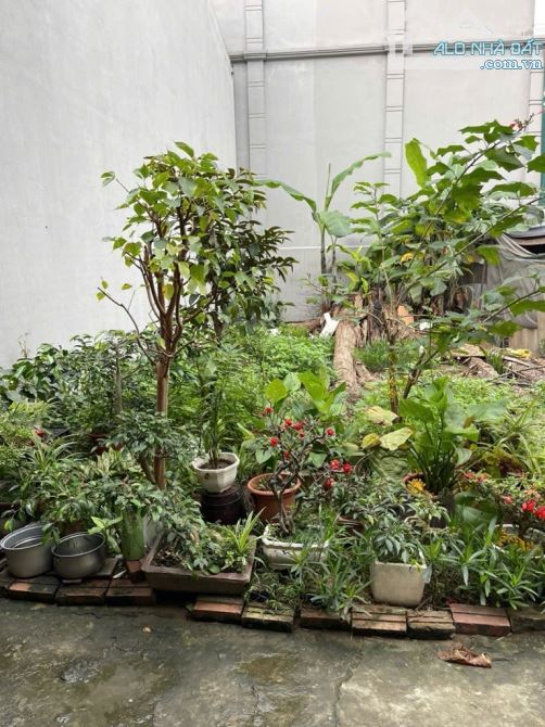 42M2 ĐẤT VÀNG NGỌC THUỴ MT4M KHÔNG QH-TRƯỚC ĐẤT 2,5M 2 NHÀ RA OTO TRÁNH HƠN 4 TỶ - 2