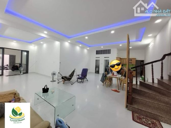 🏡 Chỉ 10x tỷ - Nhà 2 tầng (1PN+1WC) - 128m2 (3.7x22) - Ngay Hoàng Văn Thụ, Phú Nhuận. - 2