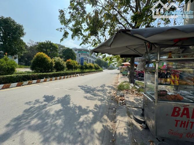 cho thuê 3000m2 đất trống góc 2 mặt tiền ngay 3 khu dân cư Nguyễn Văn Linh bình chánh - 2