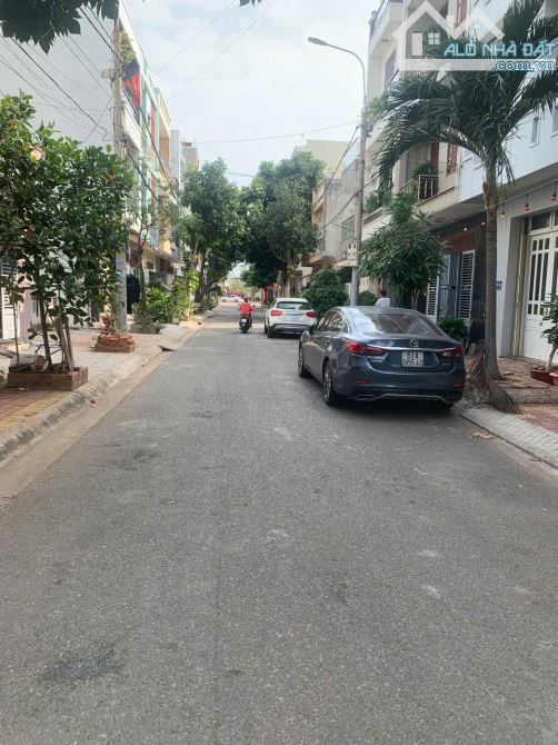 Nhà 1 trệt 1 lầu KĐT Chí Linh - P. NAN - 90M2 (5.4x16.7)M - Giá: 8.2 Tỷ (TL) - 2