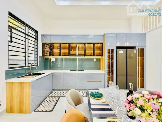 NHÀ ĐẸP 4 TẦNG – 2 MẶT HẺM HXH 8M – 4m ❌ 15m – GIÁP CHUNG CƯ DREAM HOME  - 6 Tỷ x - 2