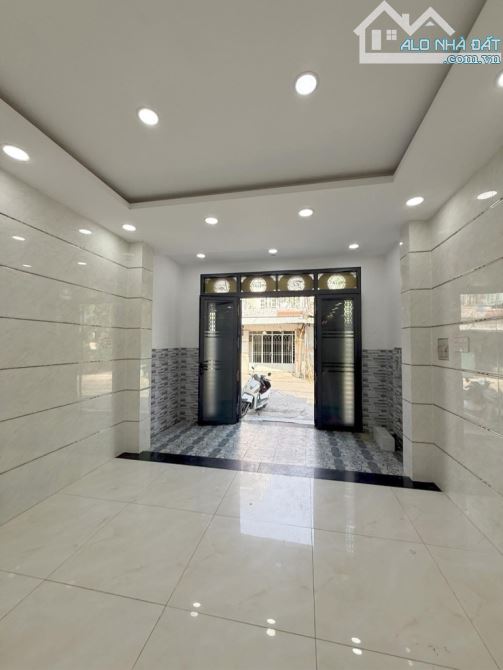 🍀💥BÌNH TÂN - ĐƯỜNG SỐ 18D - XE TẢI TRÁNH - GIÁP TÂN PHÚ - 56M2 - 2 TẦNG - NHỈNH 5,X TỶ🌸 - 2