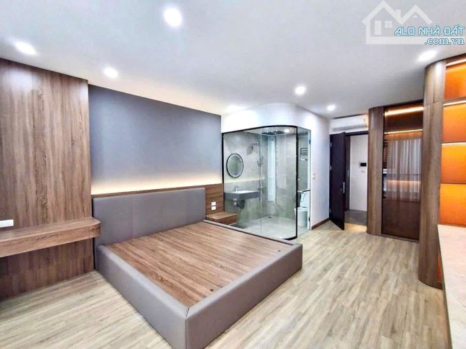 Bán nhà Nguyễn sơn-long biên,thang máy,gara oto,full nội thất,DT 38m,MT 4,2m, giá 9,3 tỷ - 2