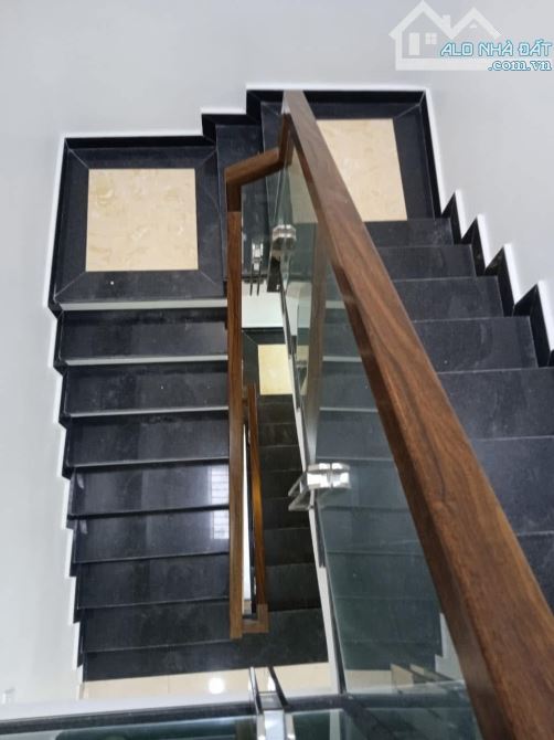 Bán nhà 3 tầng 46m2 mặt đường Lệ Tảo, Kiến An, Hải Phòng - 2