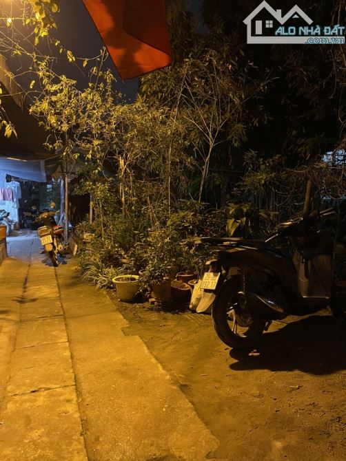 Bán đất phố Đông Thiên diện tích 97m , mặt tiền 15m chỉ 11,155 tỷ ngõ 3 tránh xe máy - 2