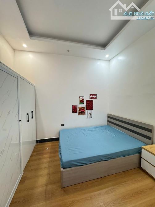 BÁN TÒA NHÀ NHÀ 8 TẦNG, DÒNG TIỀN 170TR/TH, ĐỐI DIỆN ĐẠI HỌC THƯƠNG MẠI, 100M2, Ô TÔ TRÁNH - 2