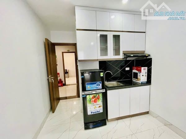 BÁN NHÀ dòng tiền Cầu Giấy, đẹp, thang máy, 54m, 15.9 tỷ - 2