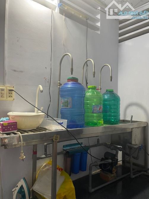 BÁN NHÀ + CƠ SỞ SẢN XUẤT NƯỚC SUỐI – HẺM XE TẢI, THỔ CƯ, GIẤY TỜ ĐẦY ĐỦ - 2