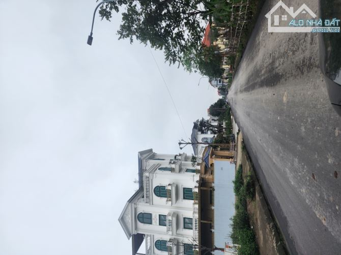 Bán đất biệt thự Đại Hoàng Long dt 270m mt 15m hướng tb giá 23.5 tỷ - 2
