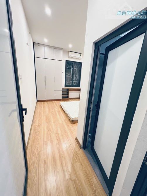 CẦN BÁN NHÀ PHỐ CÁT LINH - 5.5 TẦNG, FULL NỘI THẤT, VỊ TRÍ VÀNG GẦN VĂN MIẾU - 2