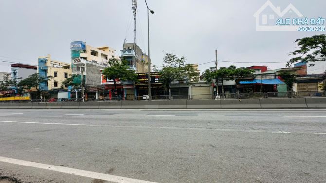 Mặt đường Nguyễn Văn Linh (gần khu Việt Phát) - 100m2 - mt 4m - vuông - giá cực tốt - 2