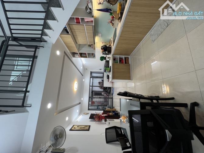 NHÀ TÂN BÌNH - (4 x 18) - 5 TẦNG - CHỈ 6.3 tỷ - 3