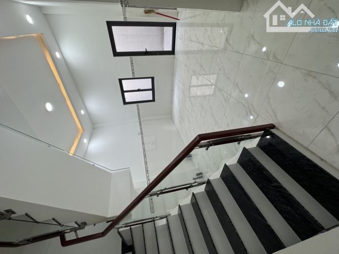 Ngang 4 tỷ có nhà mới 2 tầng 3 PN - 76m2 - 4x19 - HXH - Ngay Bà Hom - Giáp Quận 6 - 3