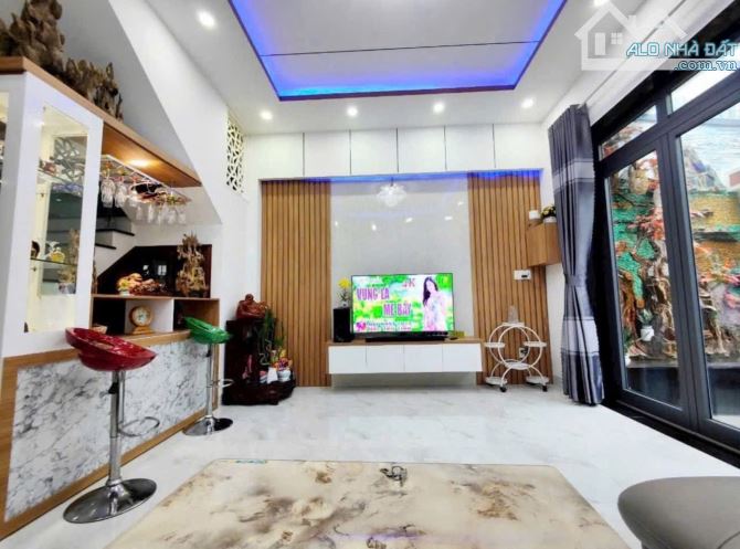 Bán nhà 3 tầng hẻm ô tô Nguyễn Khanh phước hải - 3