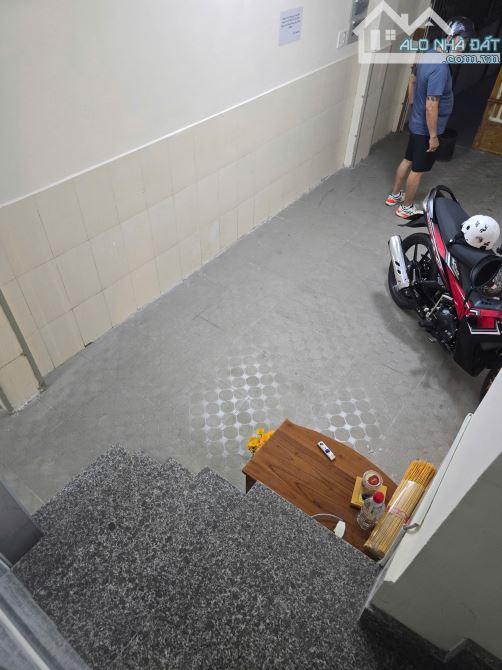 NHÀ 3 LẦU ST , 8PN CÓ THANG MÁY THU NHẬP 45TR/TH NGUYỄN THỊ THẬP Q7 - 3