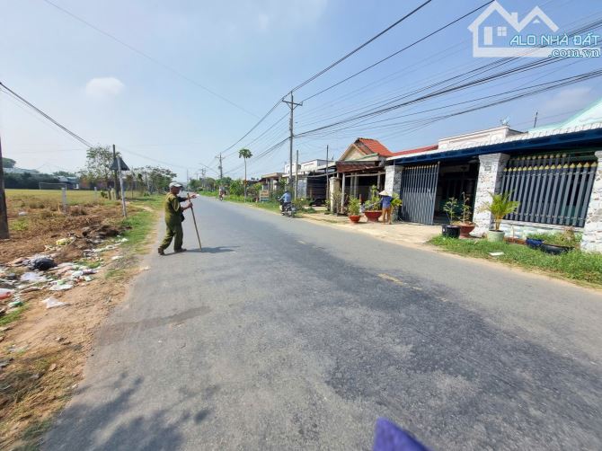1182m2 có 400m2 thổ cư. 25m mặt tiền nhựa. 270tr 1m ngang - 3