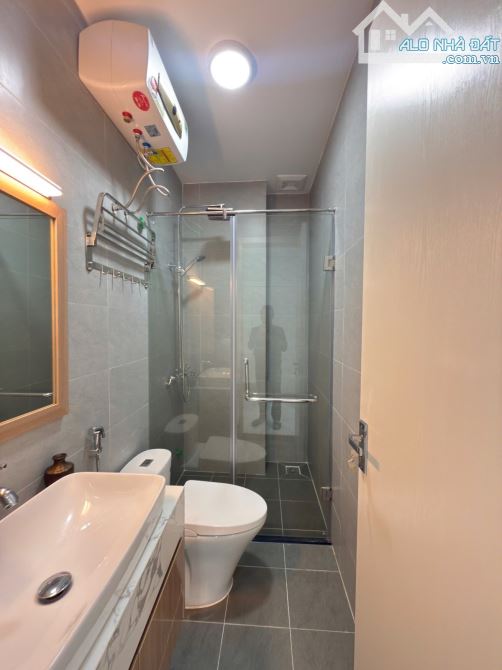 Bán nhà Hoàng Quốc Việt 65m 6T mt5.2m giá chỉ 21.5 tỷ - 3