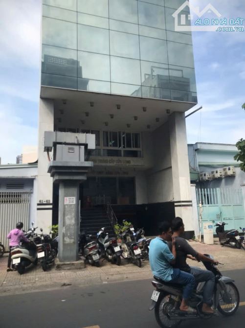 Tòa Building mặt tiền đường Nguyễn Văn Đừng, Quận 5. DT: 8*18.5M. Hầm - 8 lầu - 3