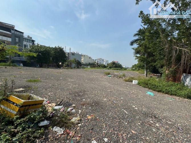 cho thuê 3000m2 đất trống góc 2 mặt tiền ngay 3 khu dân cư Nguyễn Văn Linh bình chánh - 3