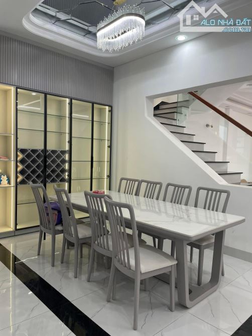 NHÀ MĂT TIỀN ĐƯỜNG NGUYỄN TRÃI PHỐ CŨ DT 8x18.5m GIÁ 19.5 TỶ - 3