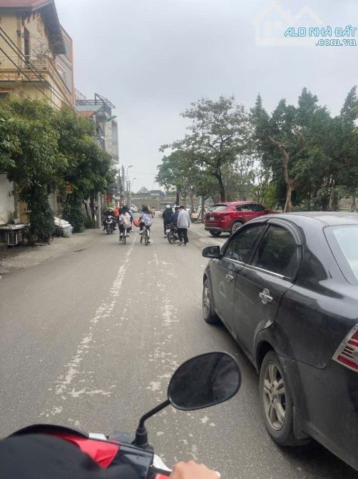 CẦN BÁN TÒA NHÀ 7 TẦNG - 100M - FULL 28 PHÒNG - THANG MÁY . GIÁ CHỈ : 22.8 TỶ - 3