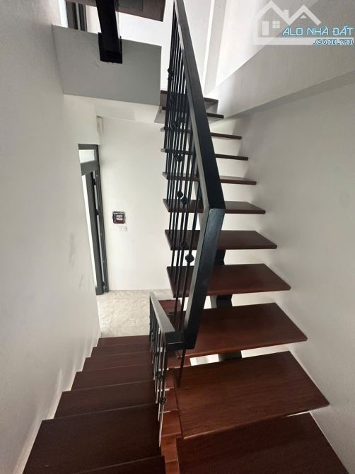 Cần Bán nhanh nhà mặt phố Bạch Đằng, 6 tầng, mặt tiền lớn 6m, 3 thoáng, Vỉa hè, ô tô tránh - 3