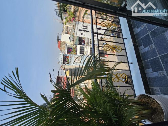 Nhà Ngọc Lâm 40m2, 4 tầng, ô tô đỗ ngày đêm, trước nhà sân rộng, khu dân trí cao - 3